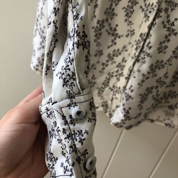 Peruvian Connection Cream Brown Floral Button Top - Picture 5 of 7